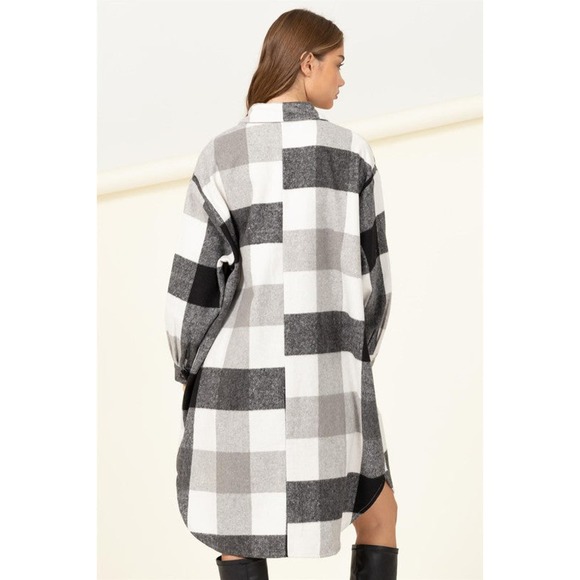 Trendy Throwback Checkered Shacket - Picture 3 of 10